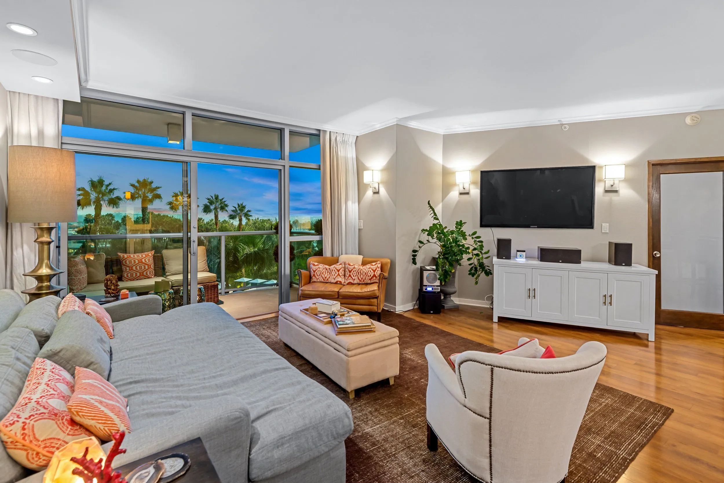13700 Marina Pointe Dr #729